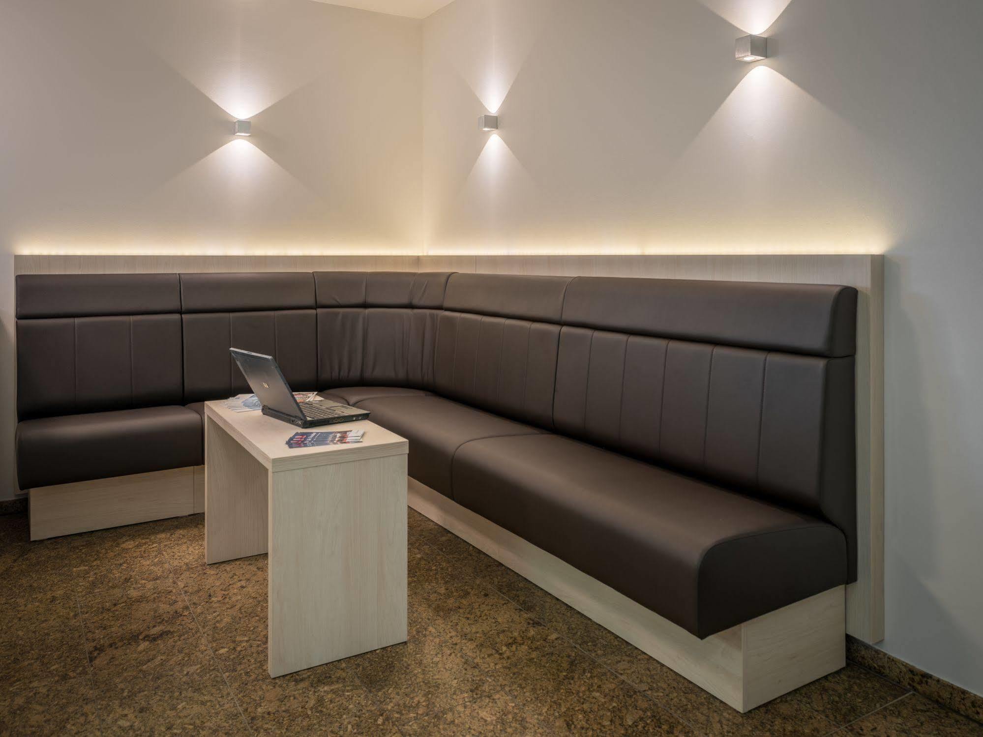 Hotel Chrisma Dusseldorf Ngoại thất bức ảnh