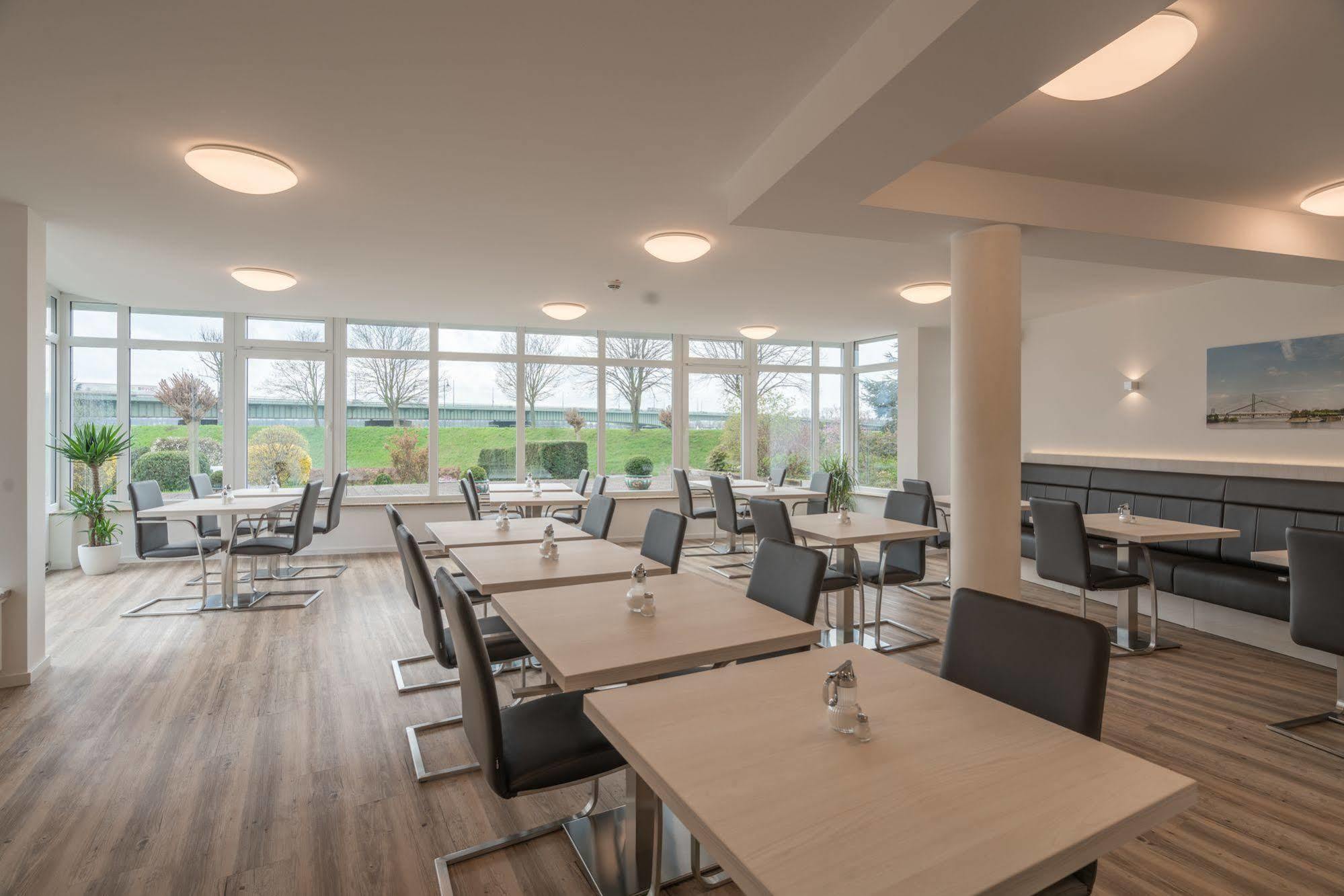Hotel Chrisma Dusseldorf Ngoại thất bức ảnh