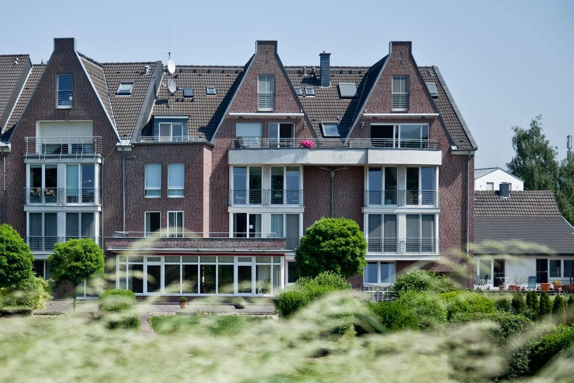 Hotel Chrisma Dusseldorf Ngoại thất bức ảnh