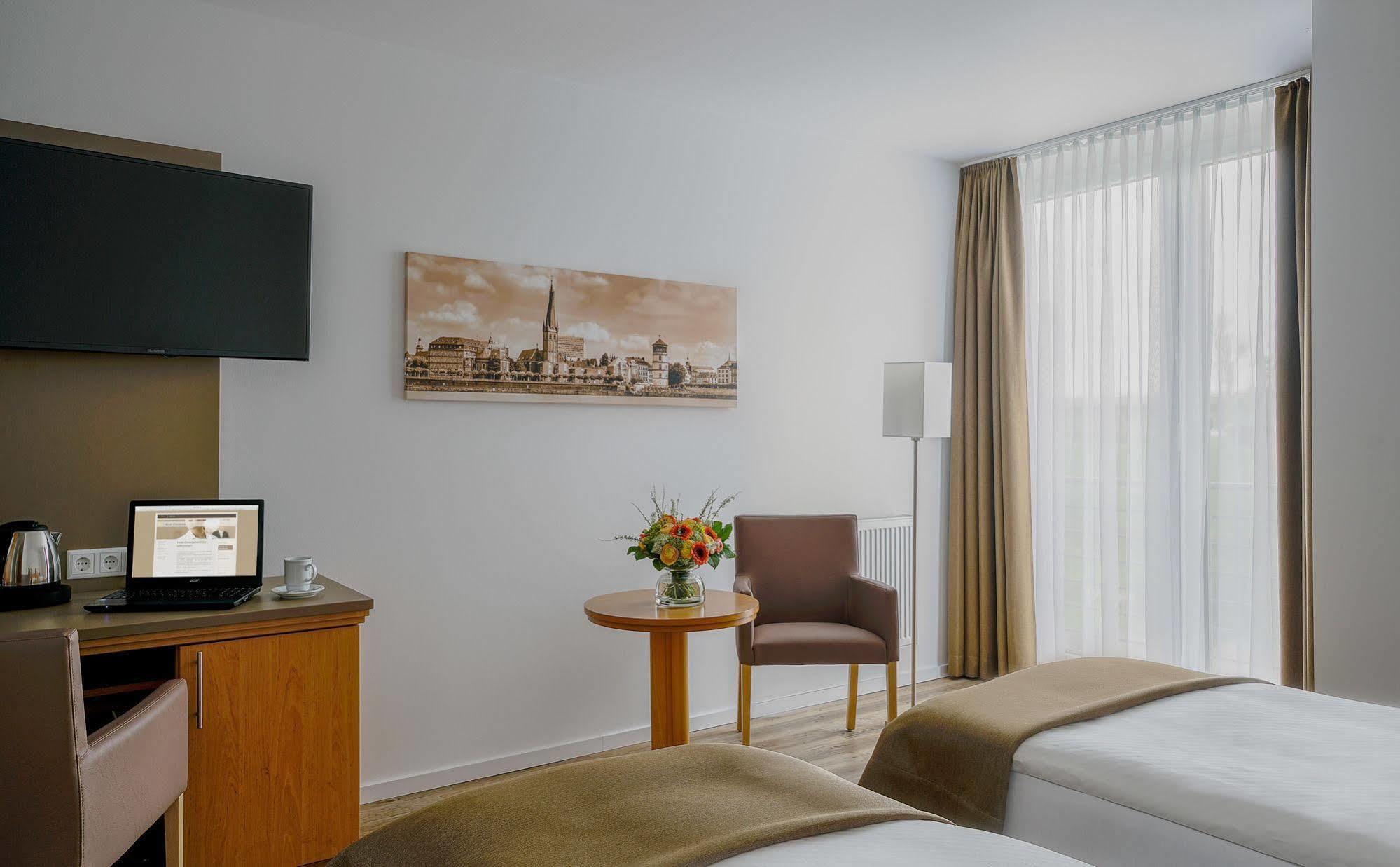 Hotel Chrisma Dusseldorf Ngoại thất bức ảnh